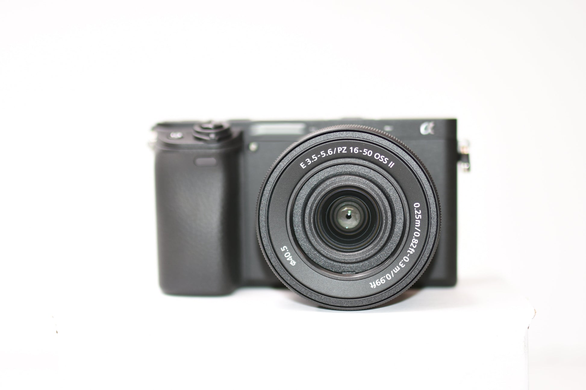 Sony a6400 Mirrorless Camera with 16-50mm f/3.5-5.6 OSS II Lens - 7PC Bundle Sony