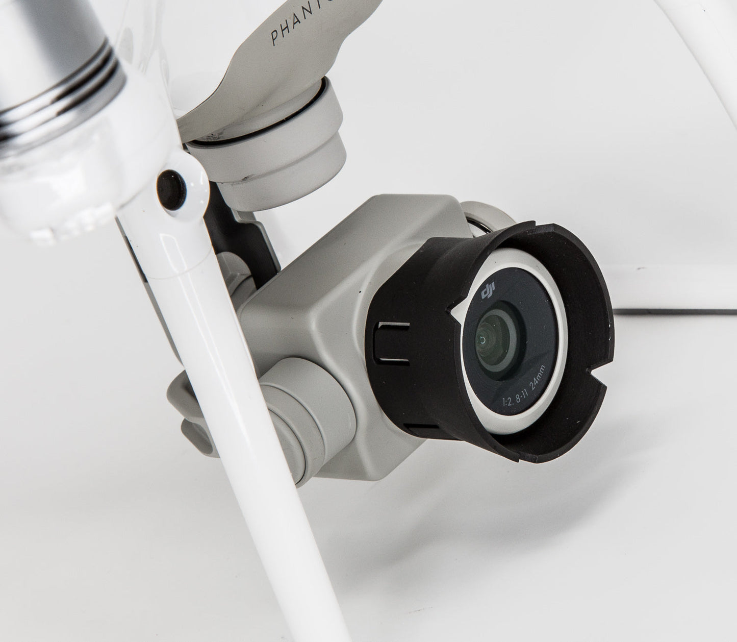 DJI Phantom 4 7 Piece Filter Kit UV, CPL, ND2-ND400 + Gimbal Lens Cap + Case Ultimaxx
