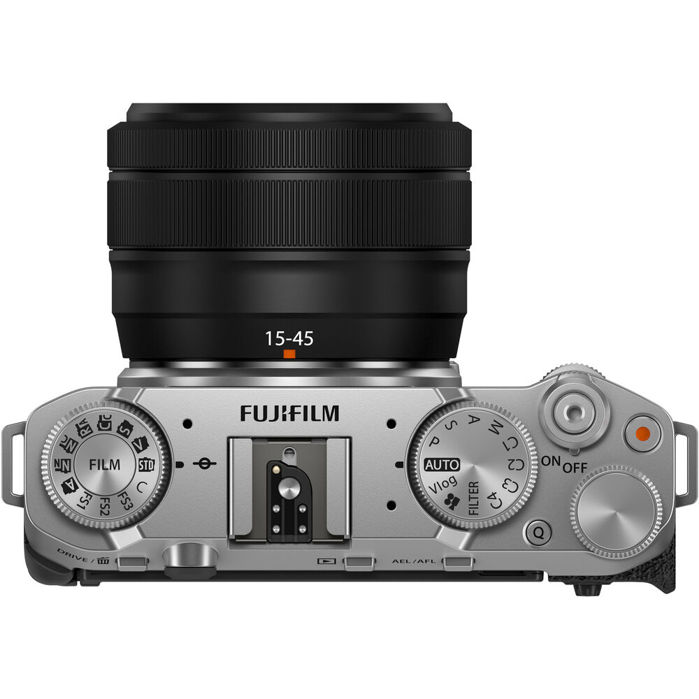 FUJIFILM X-M5 spiegellose Kamera mit XC 15–45 mm f/3,5–5,6 Objektiv (Silber) – 169007