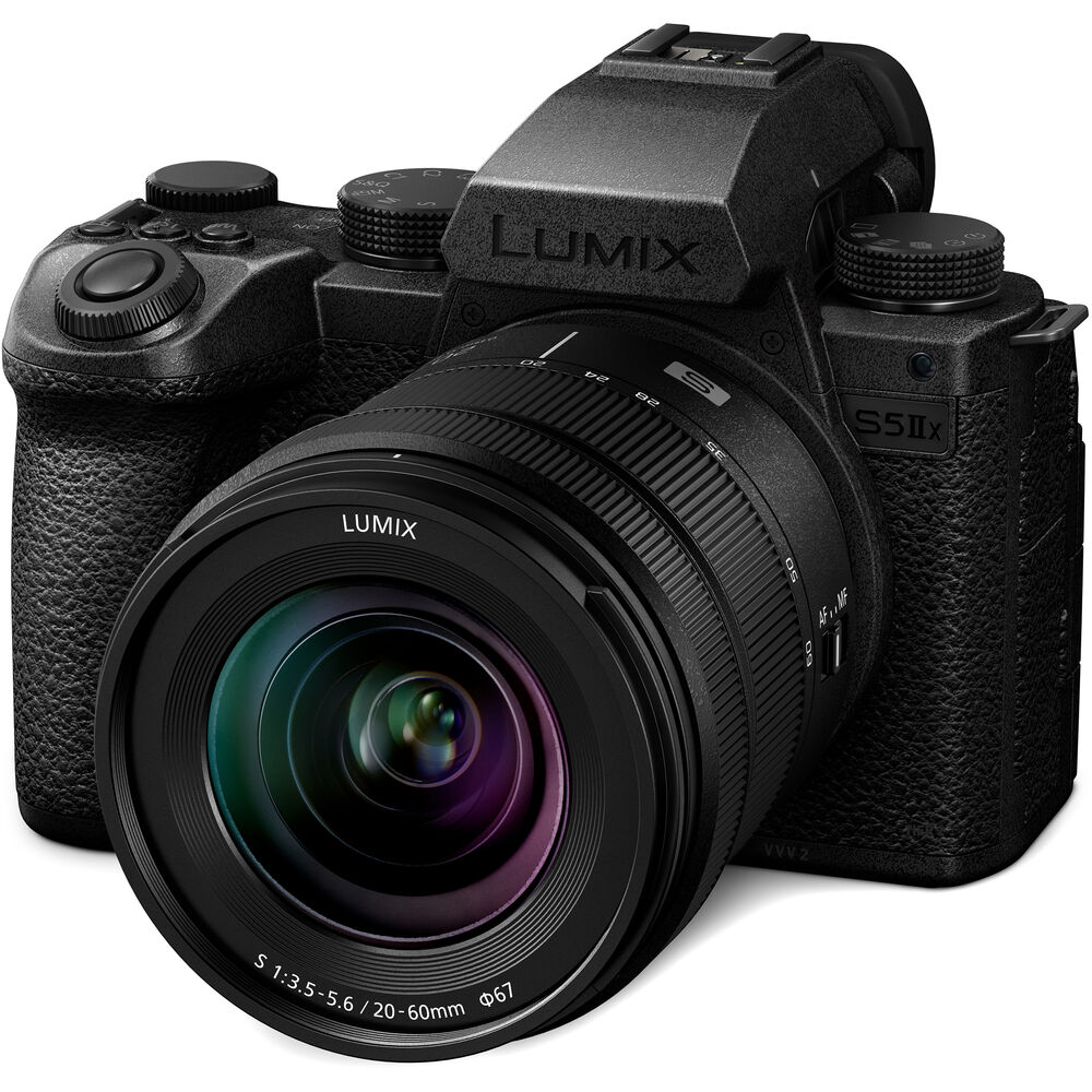 Panasonic Lumix S5 IIX spiegellose Kamera mit 20-60-mm-Objektiv PPCKIT Bundle 1