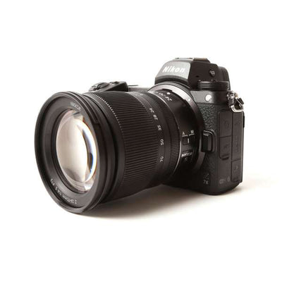 Nikon Z 7II spiegellose Digitalkamera mit Z 24-70 mm f/4 S-Objektiv – 1656