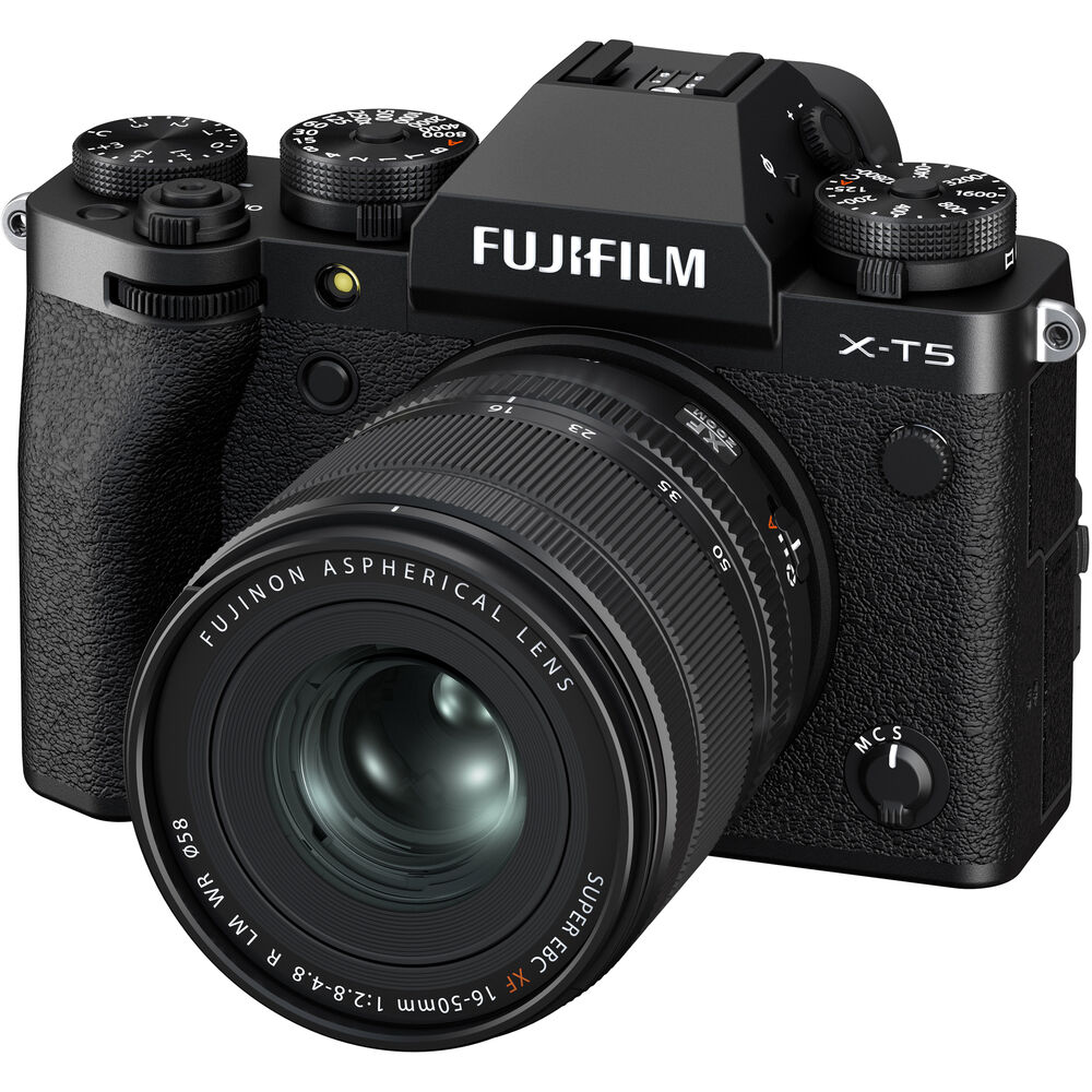 FUJIFILM X-T5 spiegellose Kamera mit XF 16–50 mm f/2,8–4,8 Objektiv (schwarz) 7-teiliges Kit