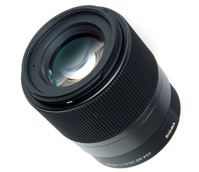 Sigma 30mm f/1.4 DC DN Contemporary Objektiv für Canon EF-M + UV-Ultraviolettfilter