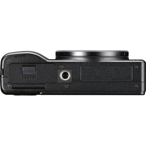 Ricoh GR III Digitalkamera 15039 + Sandisk Extreme 64GB SD-Paket