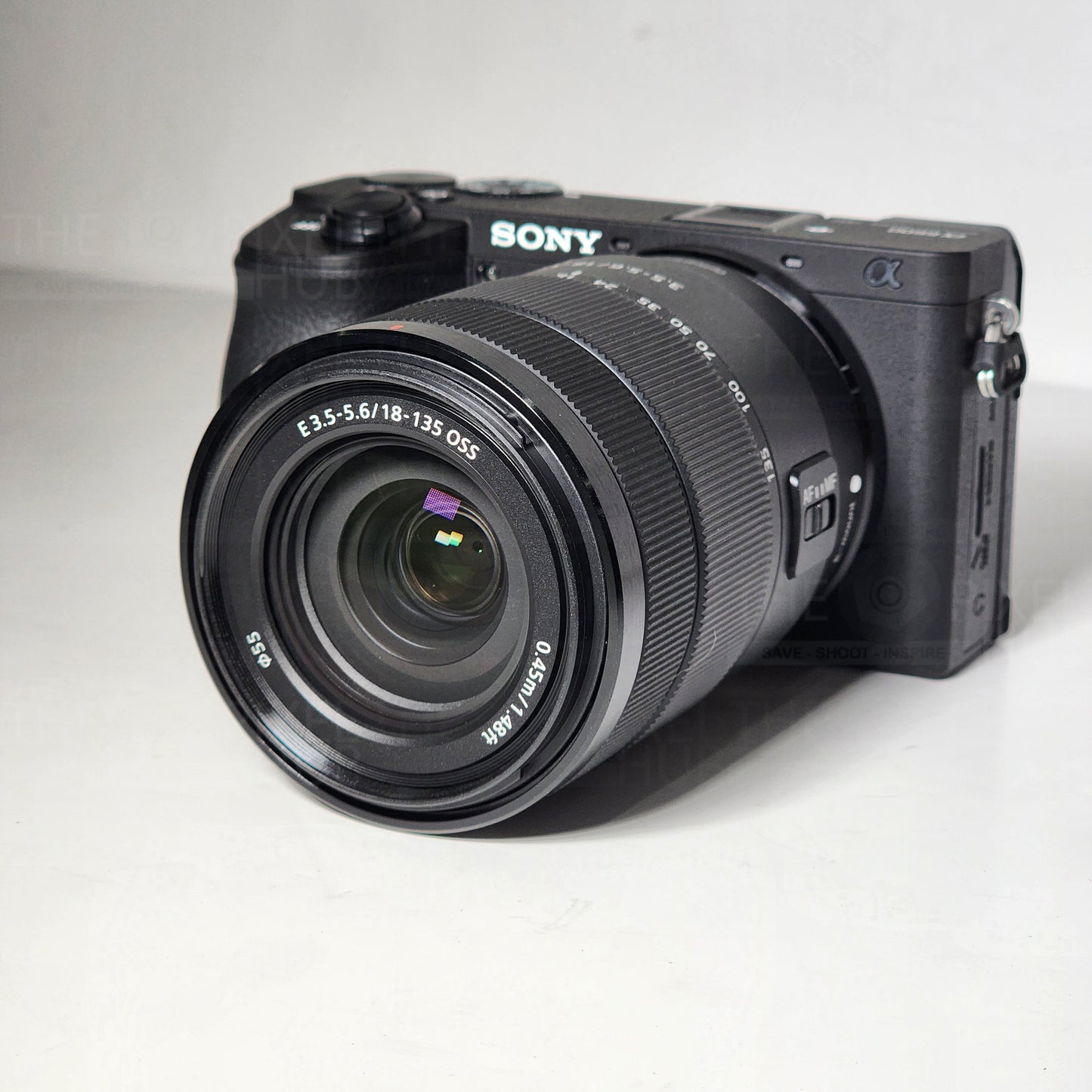 Spiegellose Kamera Sony a6600 mit 18-135-mm-Objektiv ILCE6600M/B – 7-teiliges Zubehörset