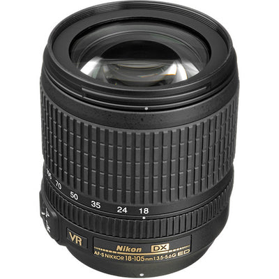 Nikon AF-S DX NIKKOR 18–105 mm 1:3,5–5,6G ED VR + Tele- und Weitwinkelobjektive