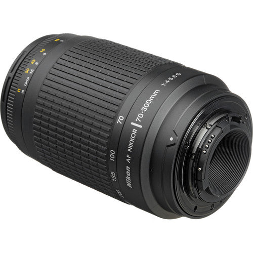 Nikon AF Zoom Nikkor 70–300 mm 1:4–5,6G-Objektiv (schwarz) 1928 – Filter-Kit-Paket