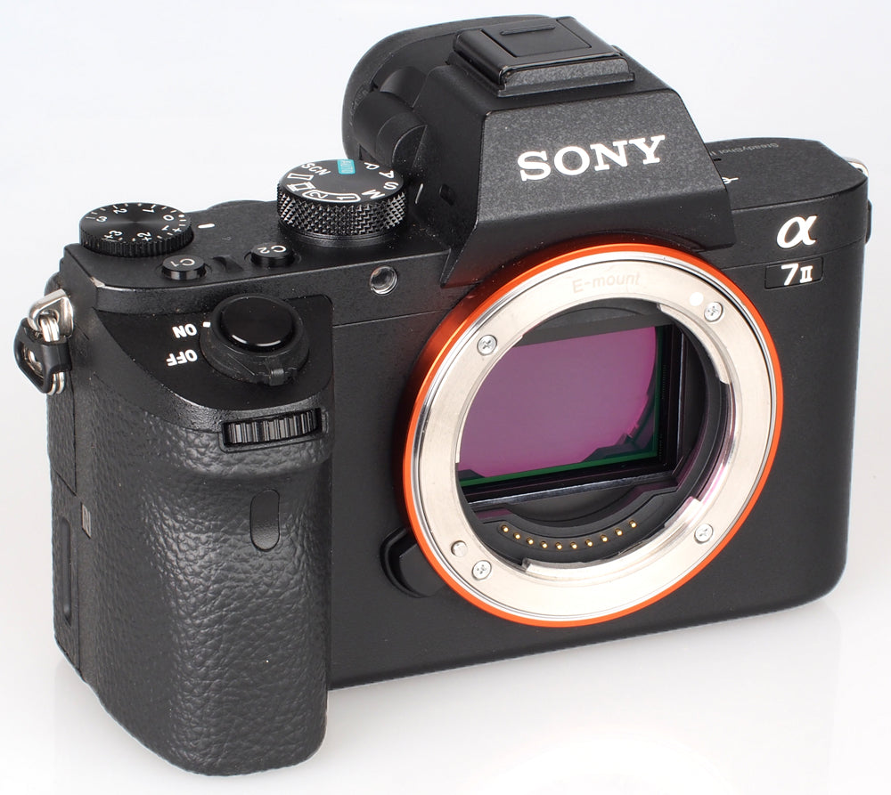 Spiegellose Digitalkamera Sony Alpha a7 II (nur Gehäuse) – 7-teiliges Zubehörpaket