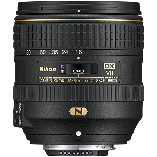 Nikon D610-Kamera mit 16–80 mm f/2.8-4E ED VR-Objektiv + Extreme Pro 64 GB SD-Paket