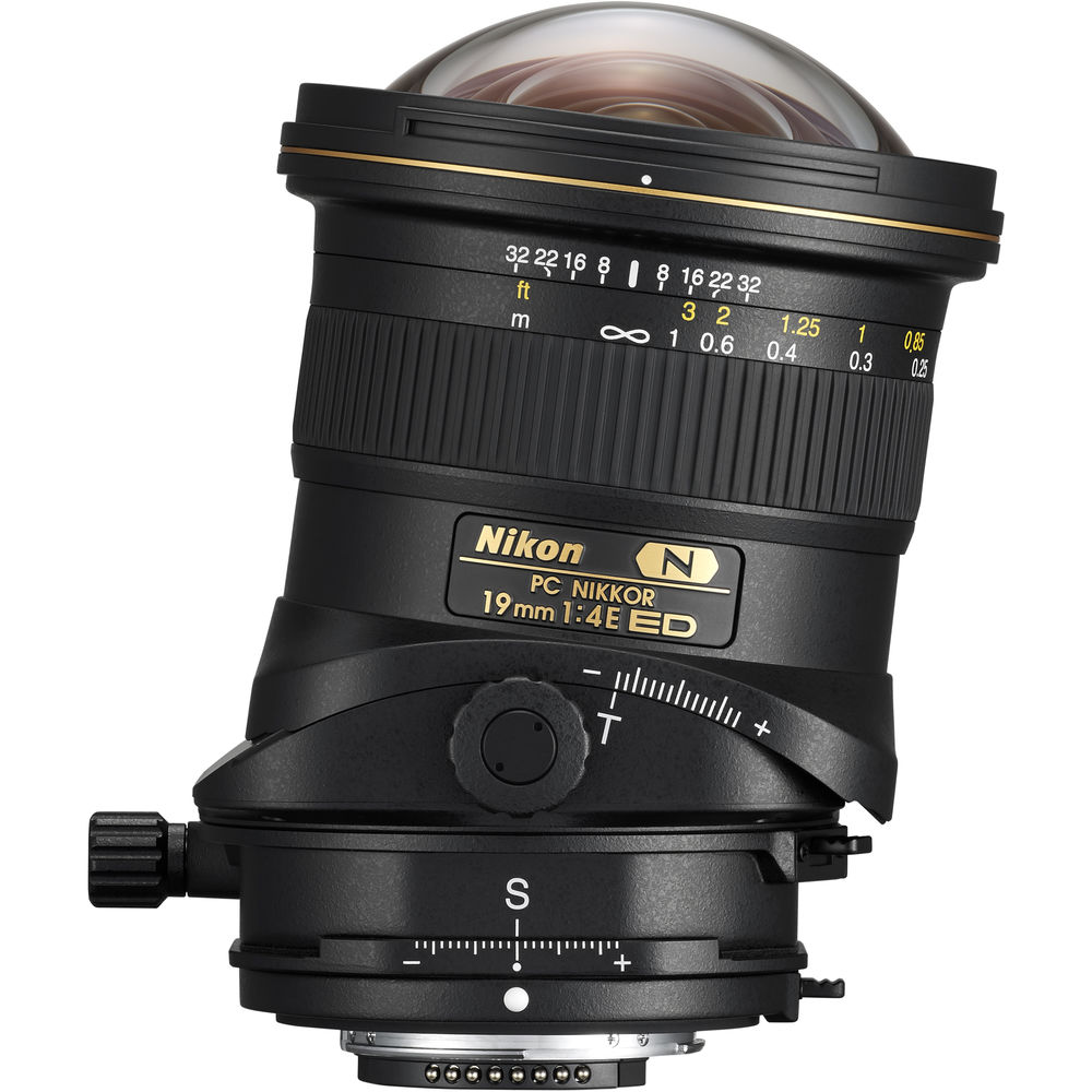 Nikon PC NIKKOR 19mm f/4E ED Tilt-Shift Lens Bundle 1