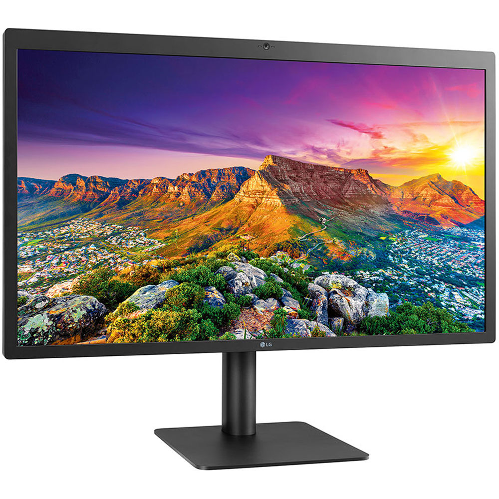 LG Ultrafine 27MD5KLB-B 27" 16:9 5K IPS Monitor + Marvo Scorpion Gaming Combo