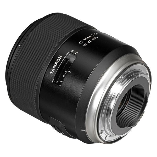 Tamron SP 85 mm f/1.8 Di VC USD-Objektiv für Nikon F – 10-teiliges Zubehörpaket