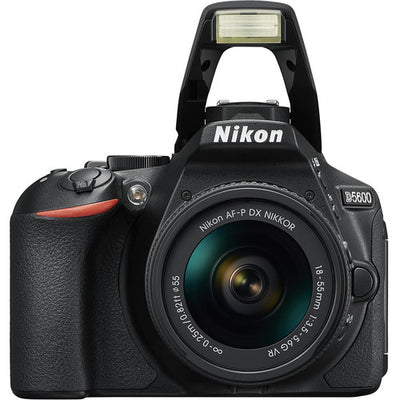 Nikon D5600 mit AF-P 18-55 mm VR-Objektiv