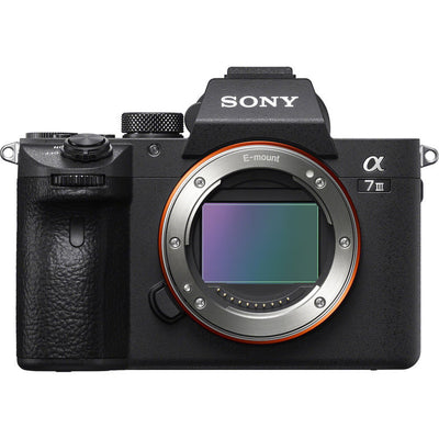 Sony Alpha a7 III spiegellose Digitalkamera (Gehäuse) + 64 GB + Blitz + Tasche im Paket