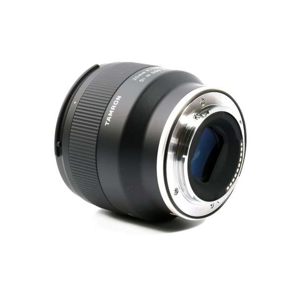 Tamron 20mm f/2.8 Di III OSD M 1:2 Objektiv für Sony E F050 - 7-teiliges Zubehörpaket