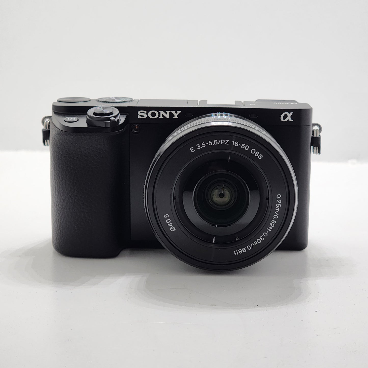 Spiegellose Kamera Sony a6100 mit 16-50-mm-Objektiv ILCE6100L/B – 7-teiliges Zubehörset