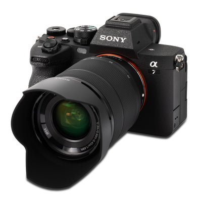 Spiegellose Kamera Sony a7 IV mit 28-70-mm-Objektiv – 22-teiliges Zubehörpaket