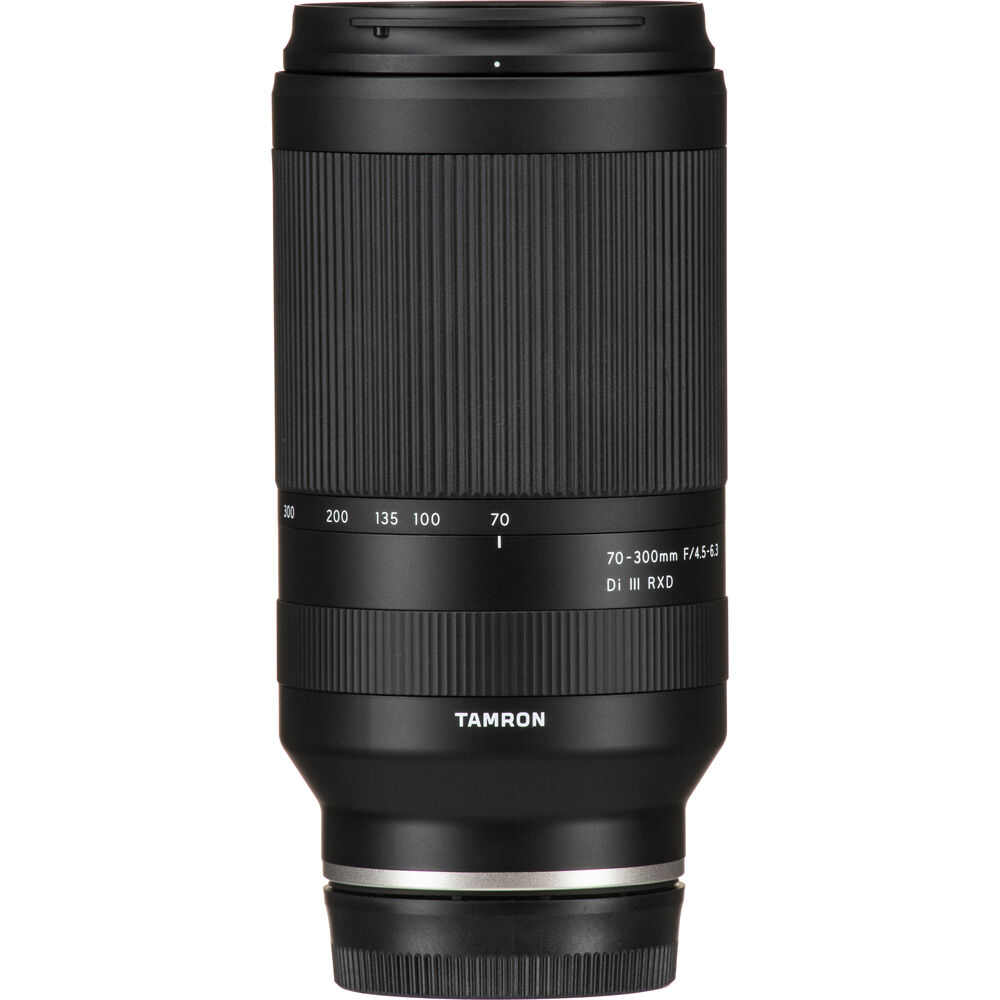 Tamron 70–300 mm f/4,5–6,3 Di III RXD-Objektiv für Sony E A047 – 7-teiliges Zubehörpaket