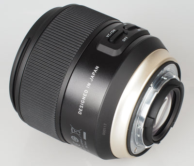 Tamron SP 35mm f/1.8 Di VC USD Objektiv für Nikon F AFF012N-700 - 10-teiliges Zubehörset