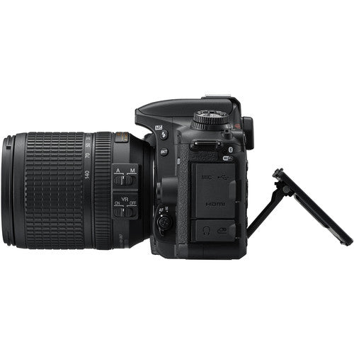 Nikon D7500 DSLR-Kamera mit 18-140-mm-Objektiv – Essential 32 GB-Paket