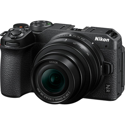 Spiegellose Nikon Z30-Kamera mit 16-50-mm- und 50-250-mm-Objektiven