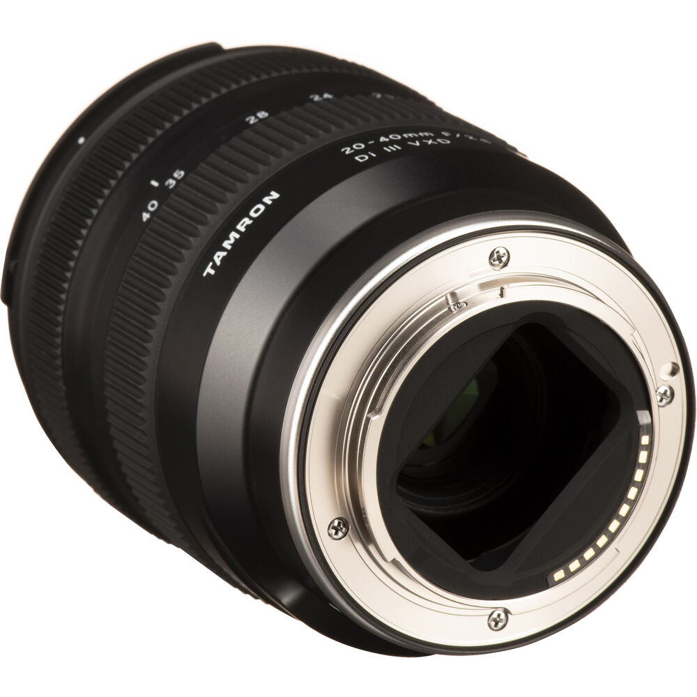 Tamron 20–40 mm f/2,8 Di III VXD-Objektiv für Sony E A062 – 7-teiliges Zubehörpaket