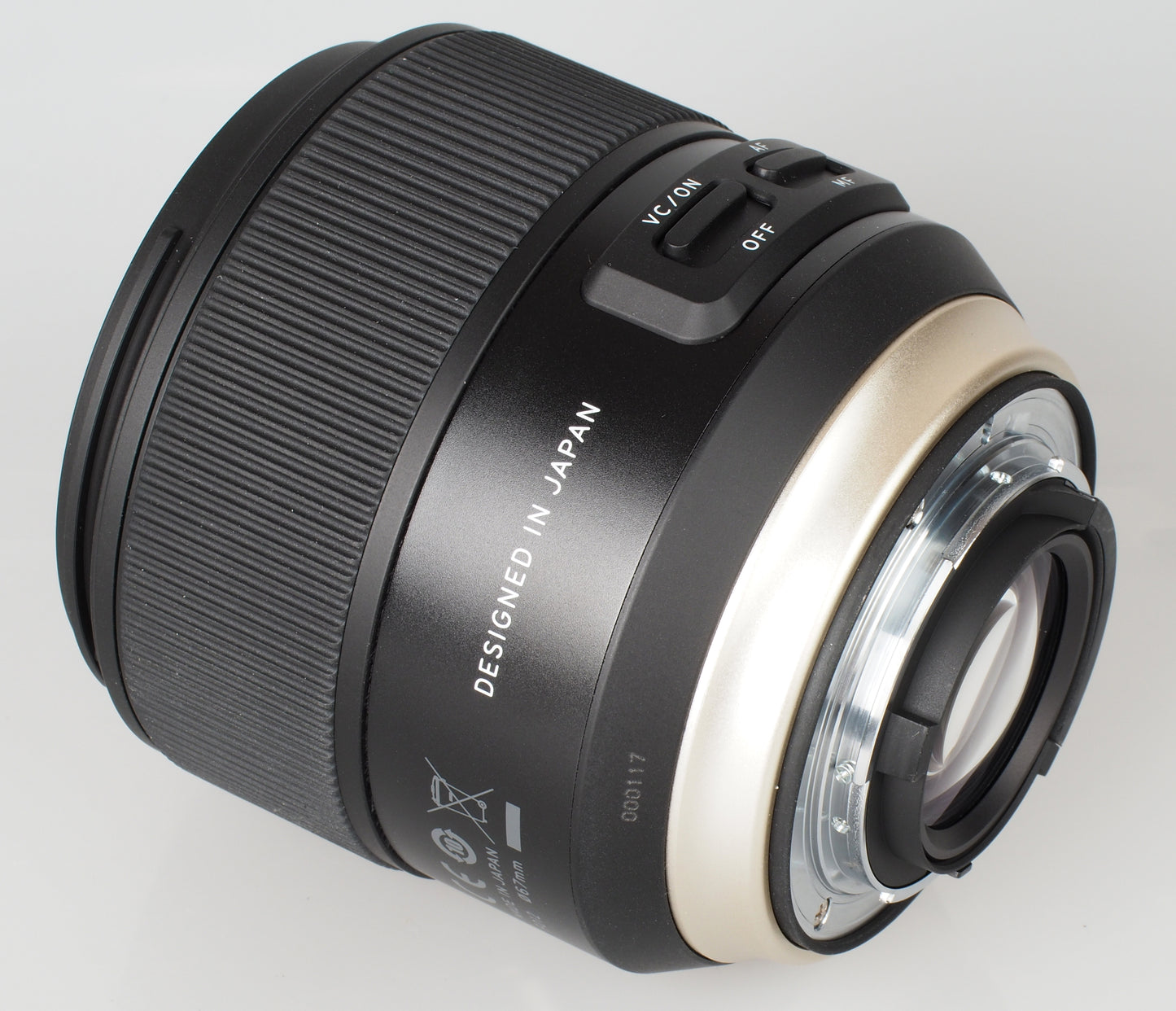 Tamron SP 35mm f/1.8 Di VC USD Objektiv für Nikon F AFF012N-700 - 7-teiliges Zubehörset