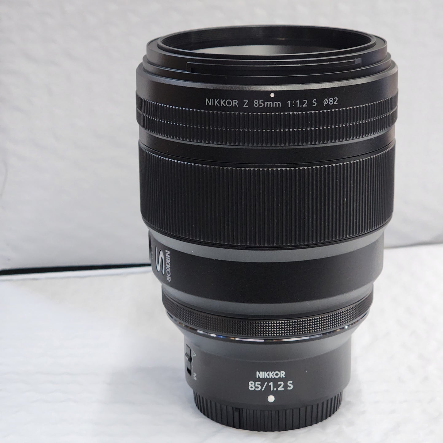 Nikon NIKKOR Z 85 mm 1:1,2 S-Objektiv (Nikon Z) 20114 – 7-teiliges Zubehörpaket