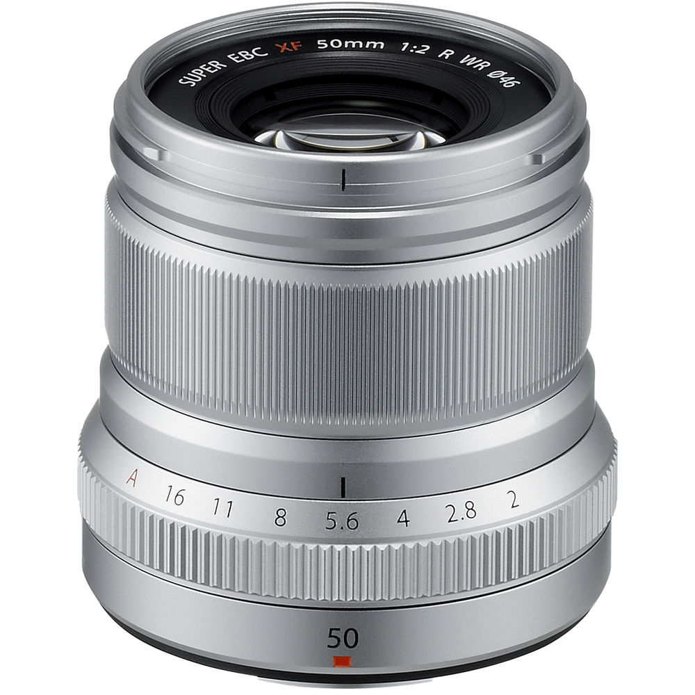 FUJIFILM XF 50mm f/2 R WR Objektiv (Silber) 16536623 - 10-teiliges Zubehörpaket