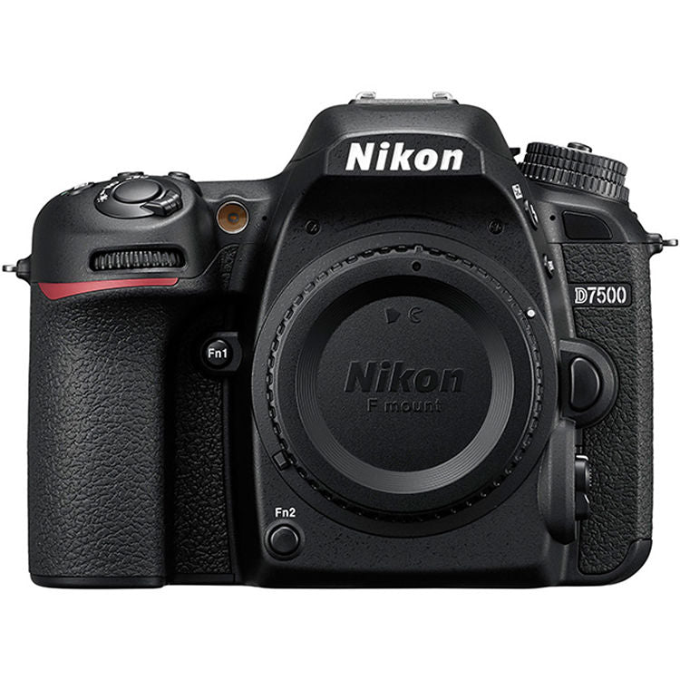 Nikon D7500 DSLR mit AF-S VR NIKKOR 18–105 mm VR-Objektiv