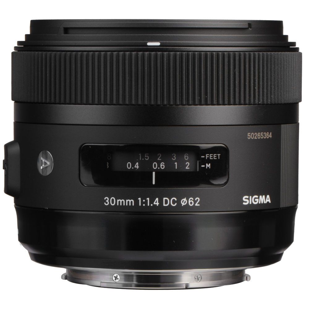 Sigma 30mm f/1.4 DC HSM Art Objektiv für Sony A 301205 - Essential UV Filter Bundle